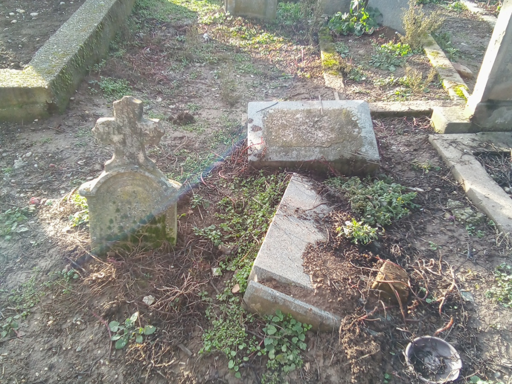 Фотографија гробног места