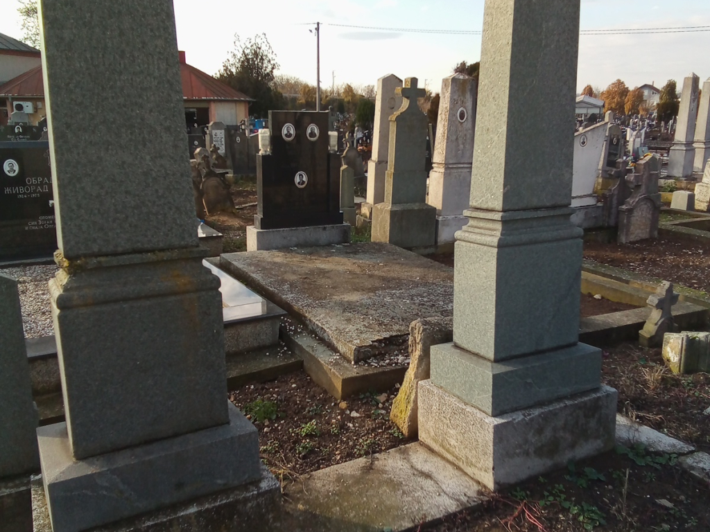 Фотографија гробног места