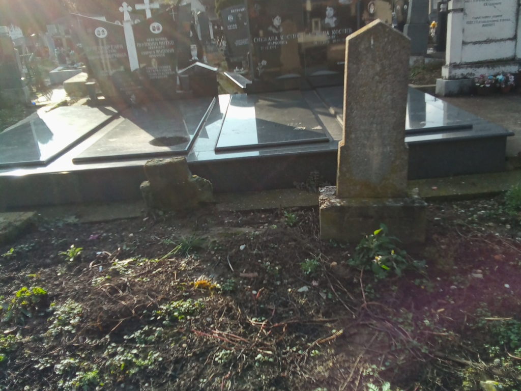 Фотографија гробног места