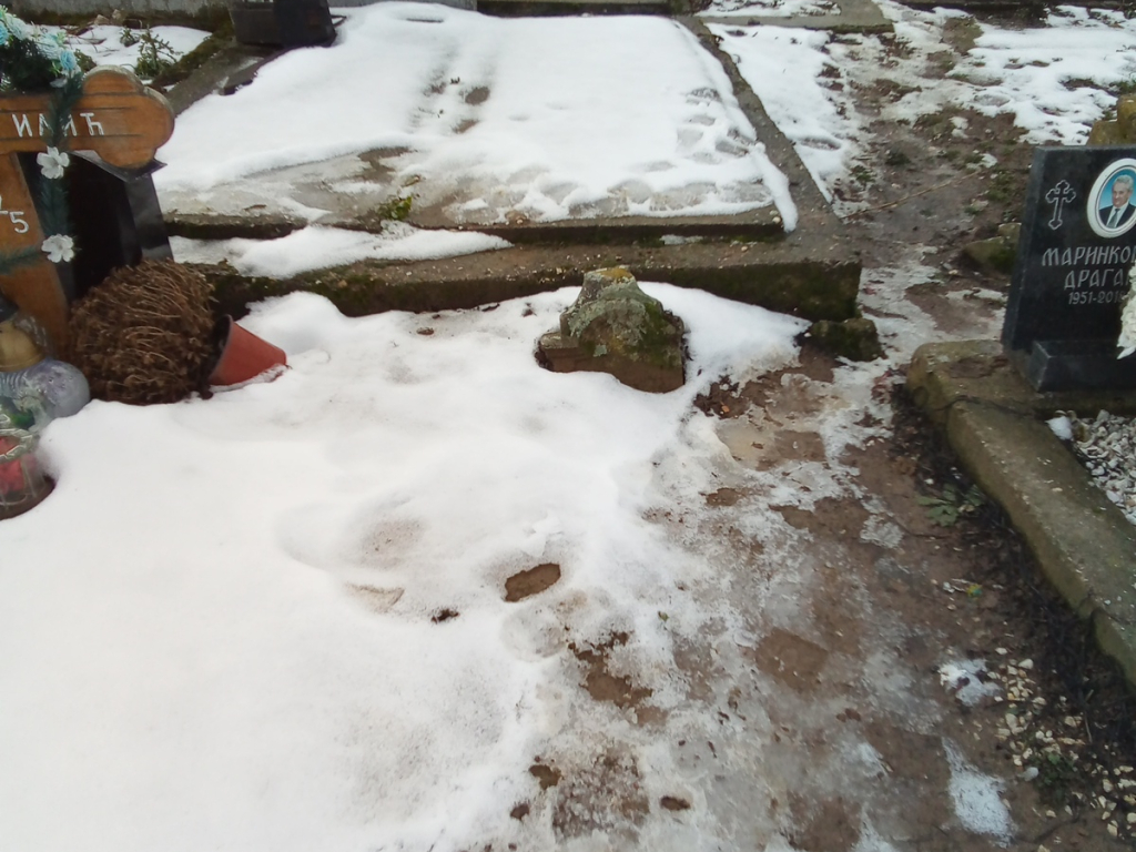 Фотографија гробног места